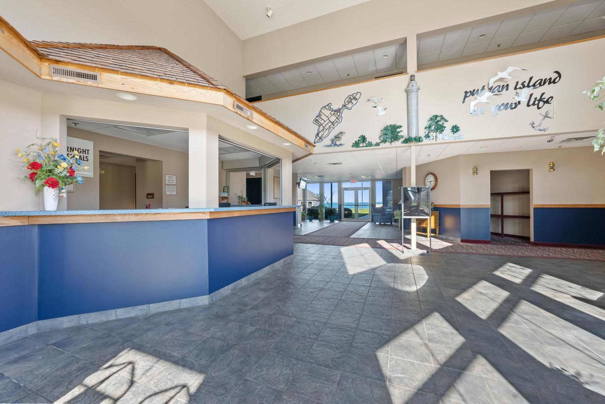 Bayshore Resort At Put-In-Bay Exterior photo
