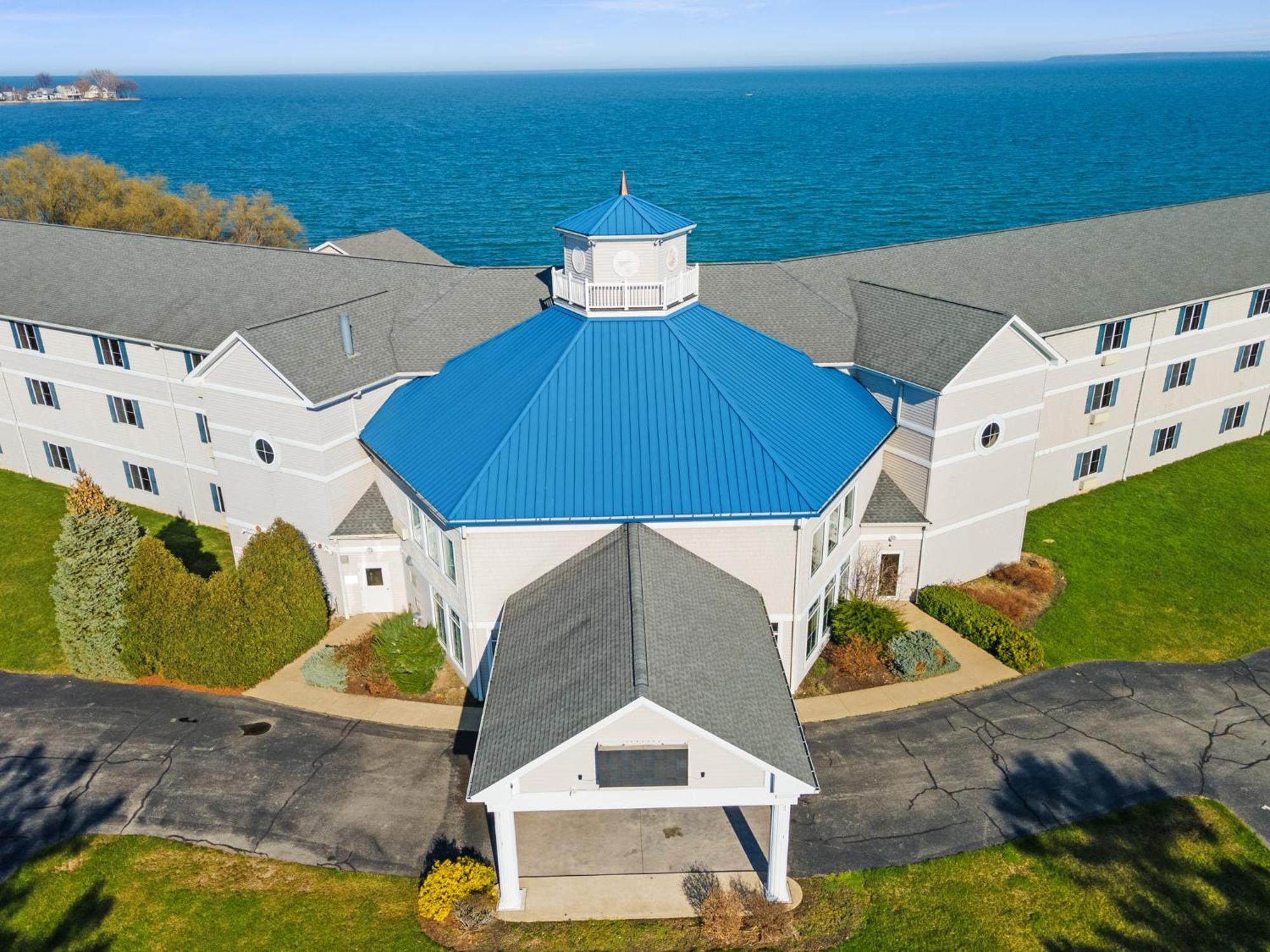 Bayshore Resort At Put-In-Bay Exterior photo